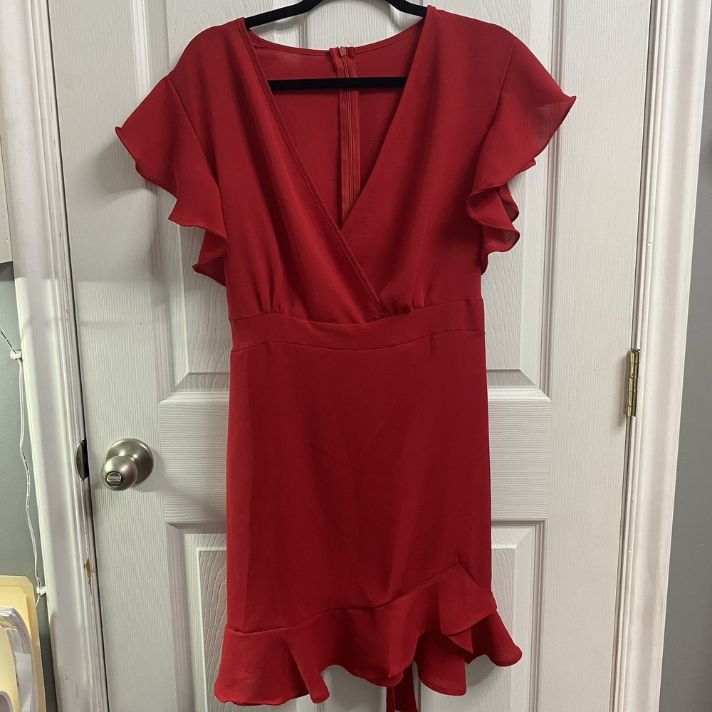Red Holiday Dress Women's Size‎ M/L Fitted Ruffled Knee Length V Neck-rayon